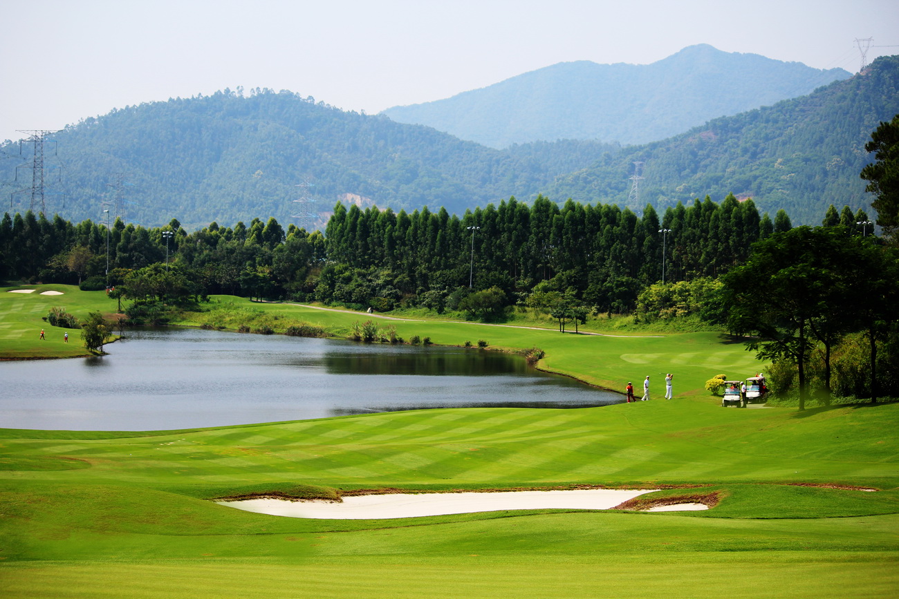 佛山南海桃园高尔夫球场 | 百高(BaiGolf) - 高尔夫球场预订,高尔夫预订,滑雪场预订,酒店预订,包车,旅游